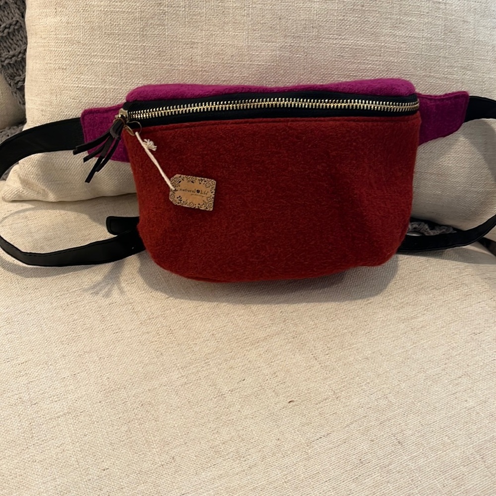 Brand new with tags. Natural life Fanny pack